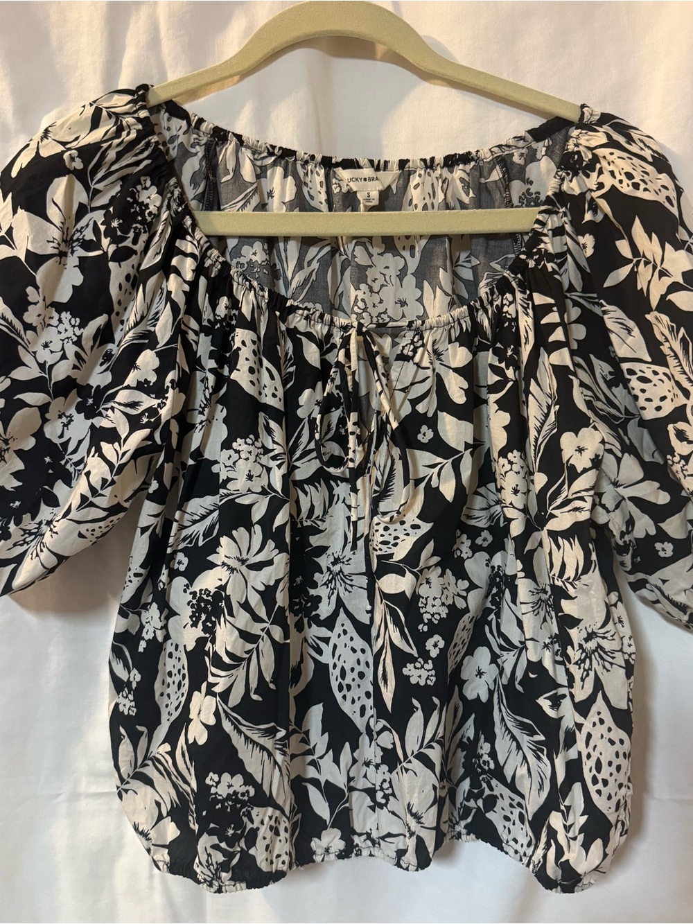 Lucky Brand Black & White Floral Peasant Top